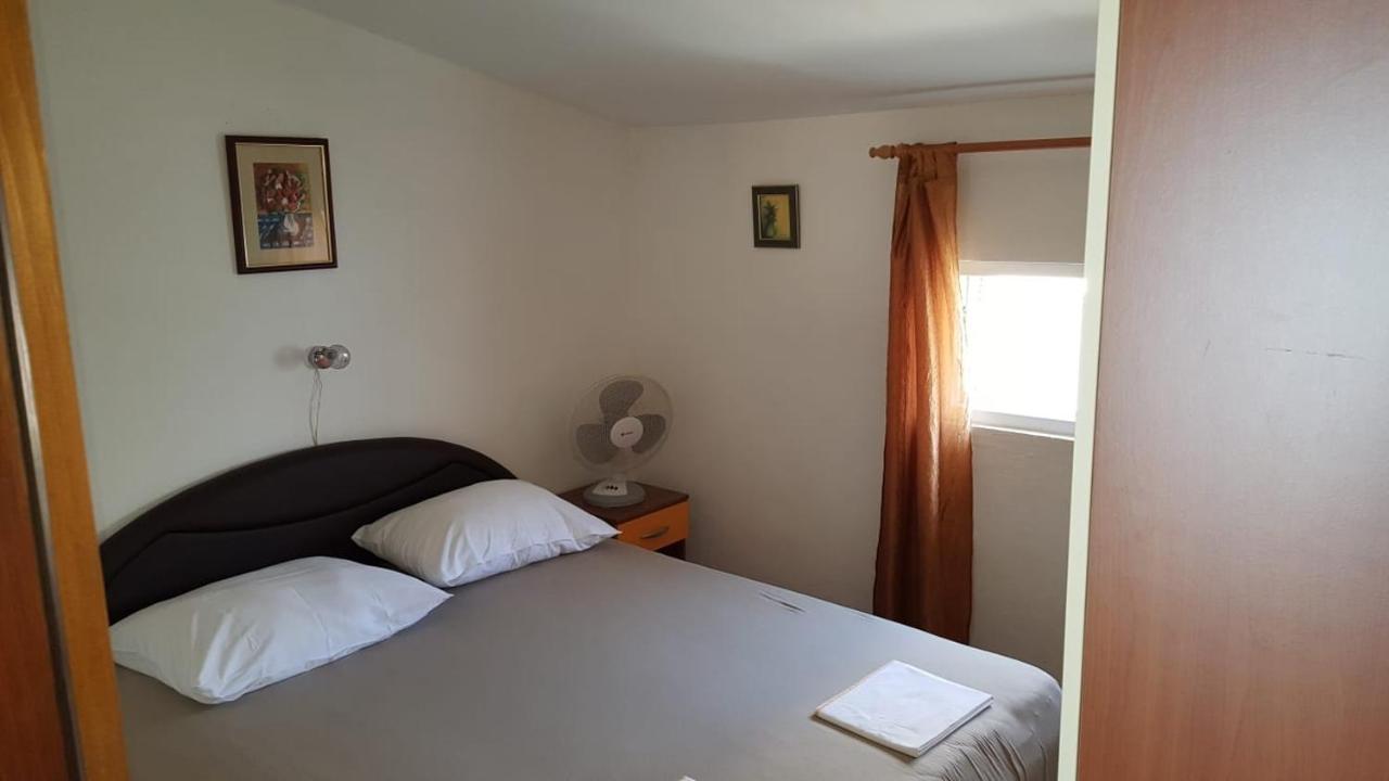 Apartments By The Sea Tucepi, Makarska - 2699 Extérieur photo
