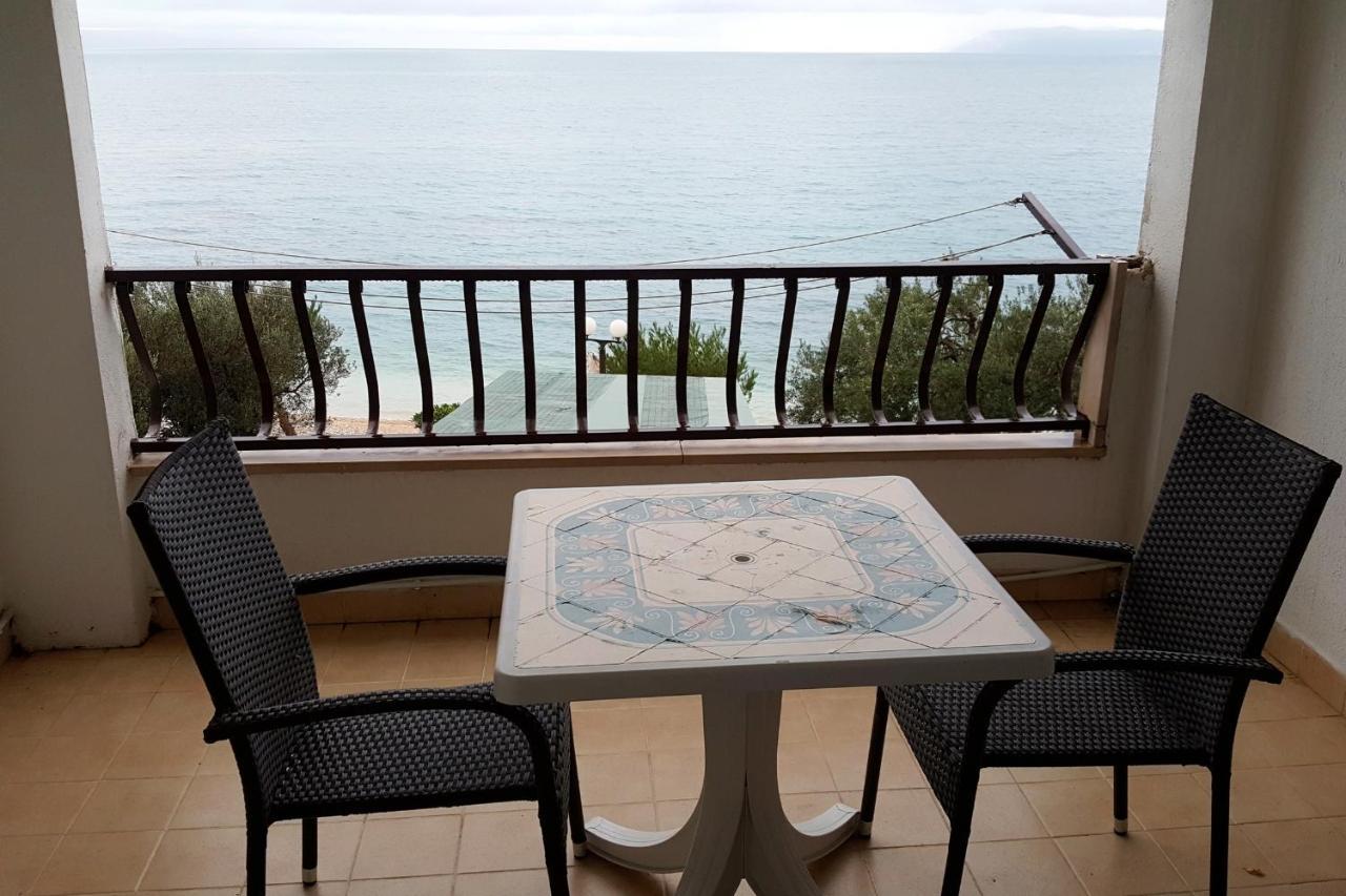 Apartments By The Sea Tucepi, Makarska - 2699 Extérieur photo